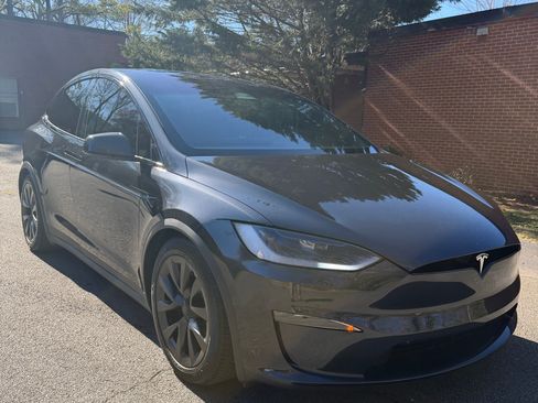 Used 2024 Tesla Model X image 5