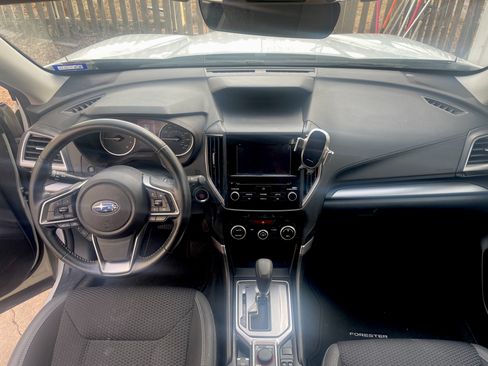 Used 2020 Subaru Forester Premium image 20
