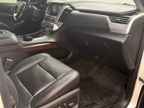 Used 2015 GMC Yukon SLT w/ Open Road Package AWD/4WD image 12