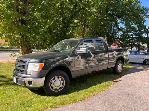 Used 2014 Ford F150 XL w/ Equipment Group 101A Mid RWD image 4