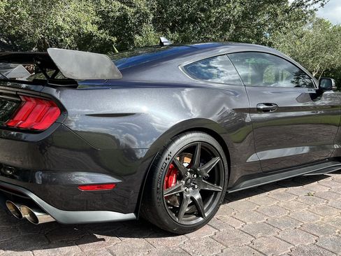 Used 2022 Ford Mustang Shelby GT500 w/ Carbon Fiber Track Pack image 23