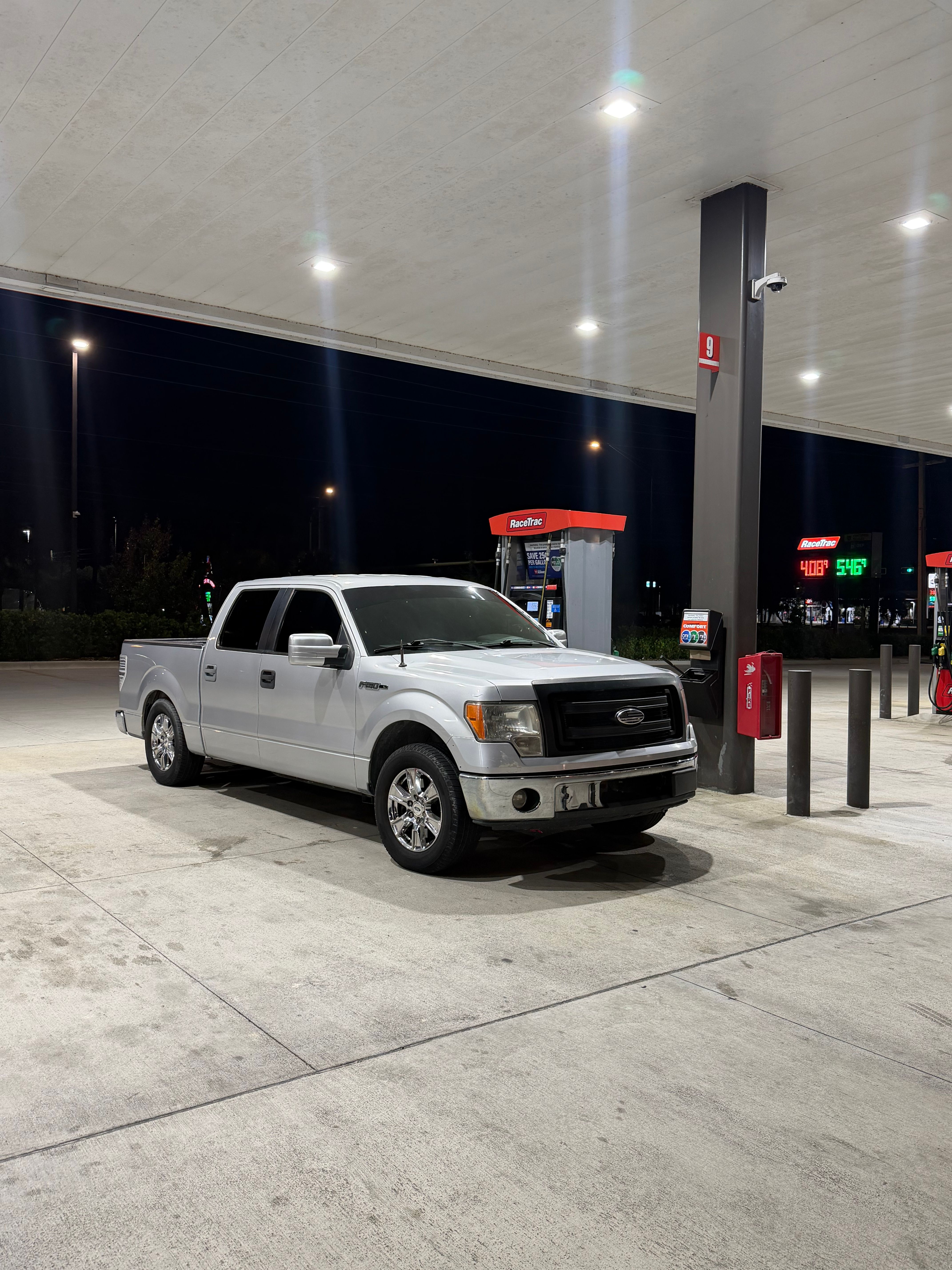 Used 2013 Ford F150 XL w/ Mid Equipment Group RWD image 2