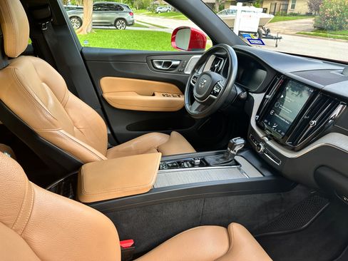 Used 2018 Volvo XC60 T6 Inscription w/ Convenience Package AWD/4WD image 21