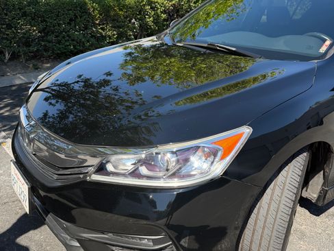 Used 2017 Honda Accord Sport Special Edition image 5