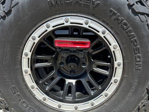 Used 2019 Jeep Wrangler Unlimited Rubicon AWD/4WD image 25