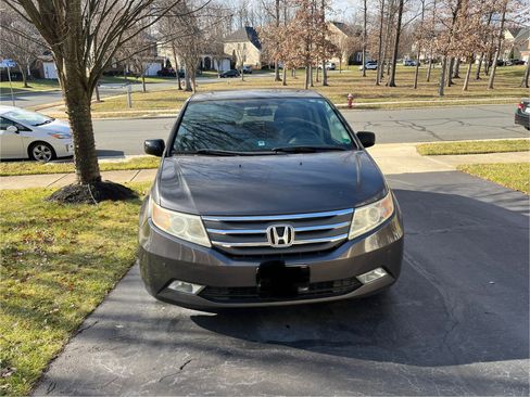 Used 2013 Honda Odyssey Touring Elite image 5