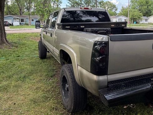 Used 2002 Chevrolet Silverado 2500 LS RWD image 12