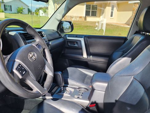 Used 2012 Toyota 4Runner Limited image 18