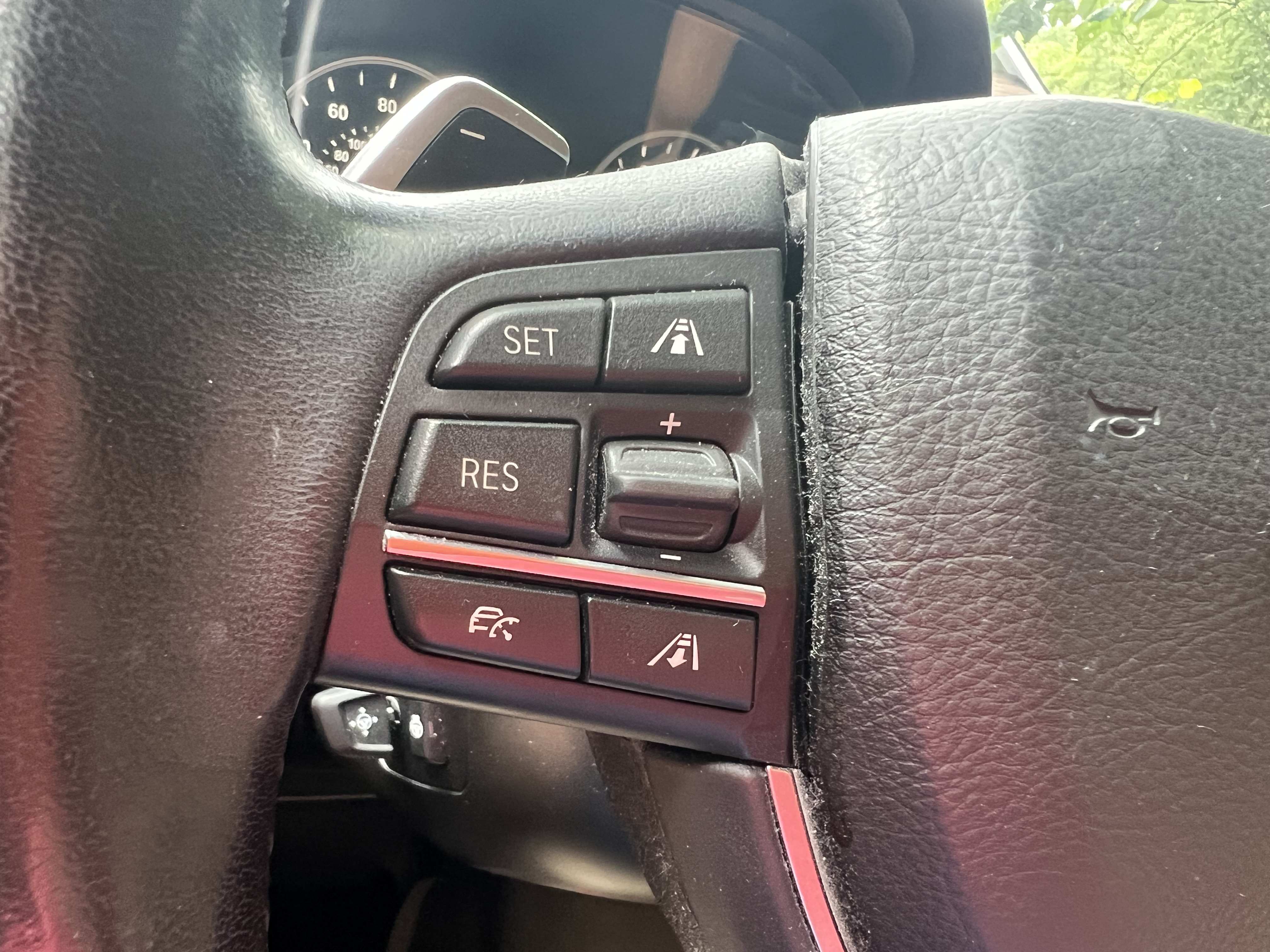Used 2015 BMW 550i xDrive Sedan AWD/4WD image 28