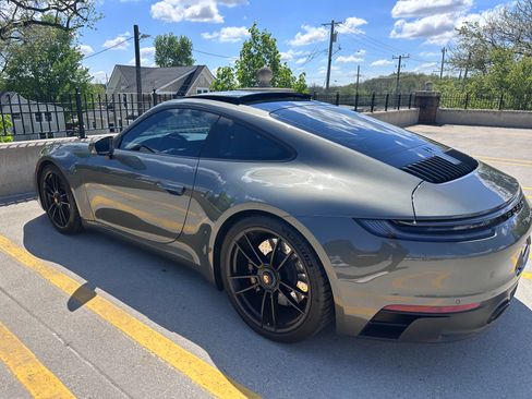 Used 2023 Porsche 911 Carrera 4 GTS AWD/4WD image 2
