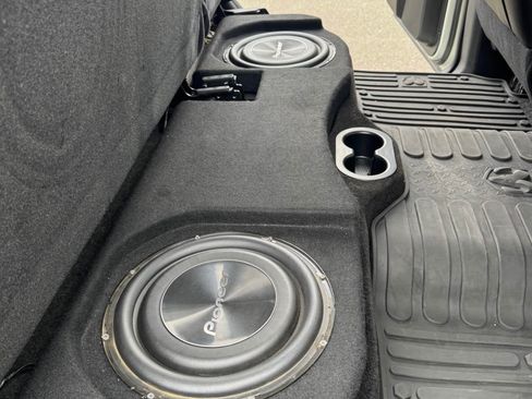 Used 2016 RAM 2500 Laramie w/ Protection Group image 13