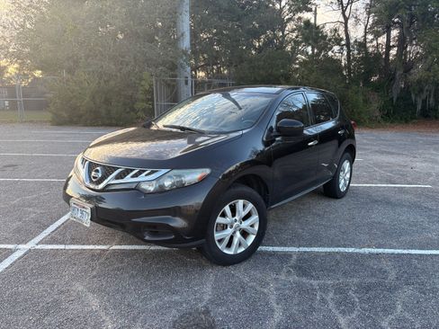 Used 2014 Nissan Murano S image 1