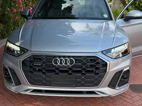 Used 2021 Audi Q5 e Premium Plus w/ Premium Plus Package AWD/4WD image 1