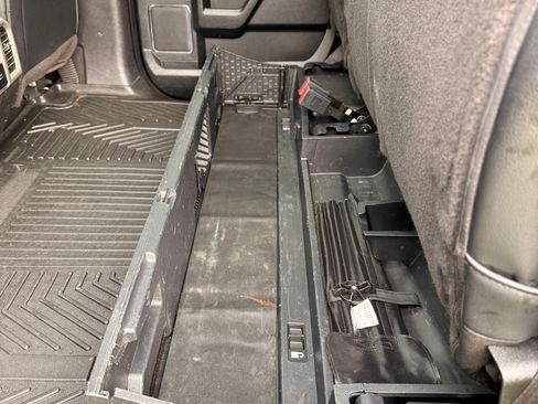 Used 2019 Ford F250 Lariat image 12