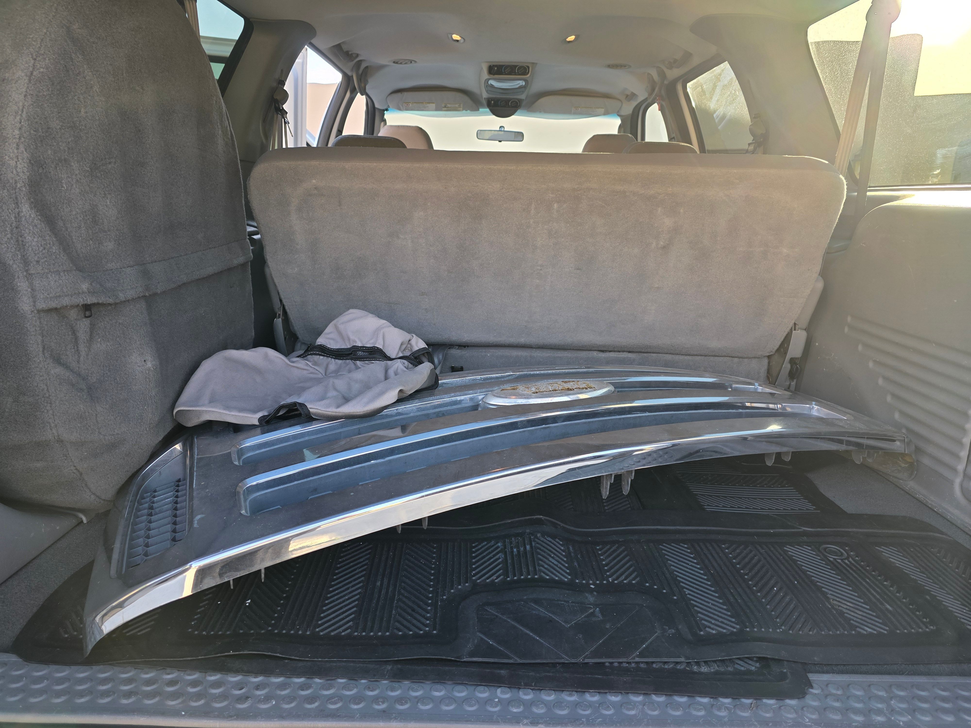 Used 2005 Ford Excursion XLT RWD image 15