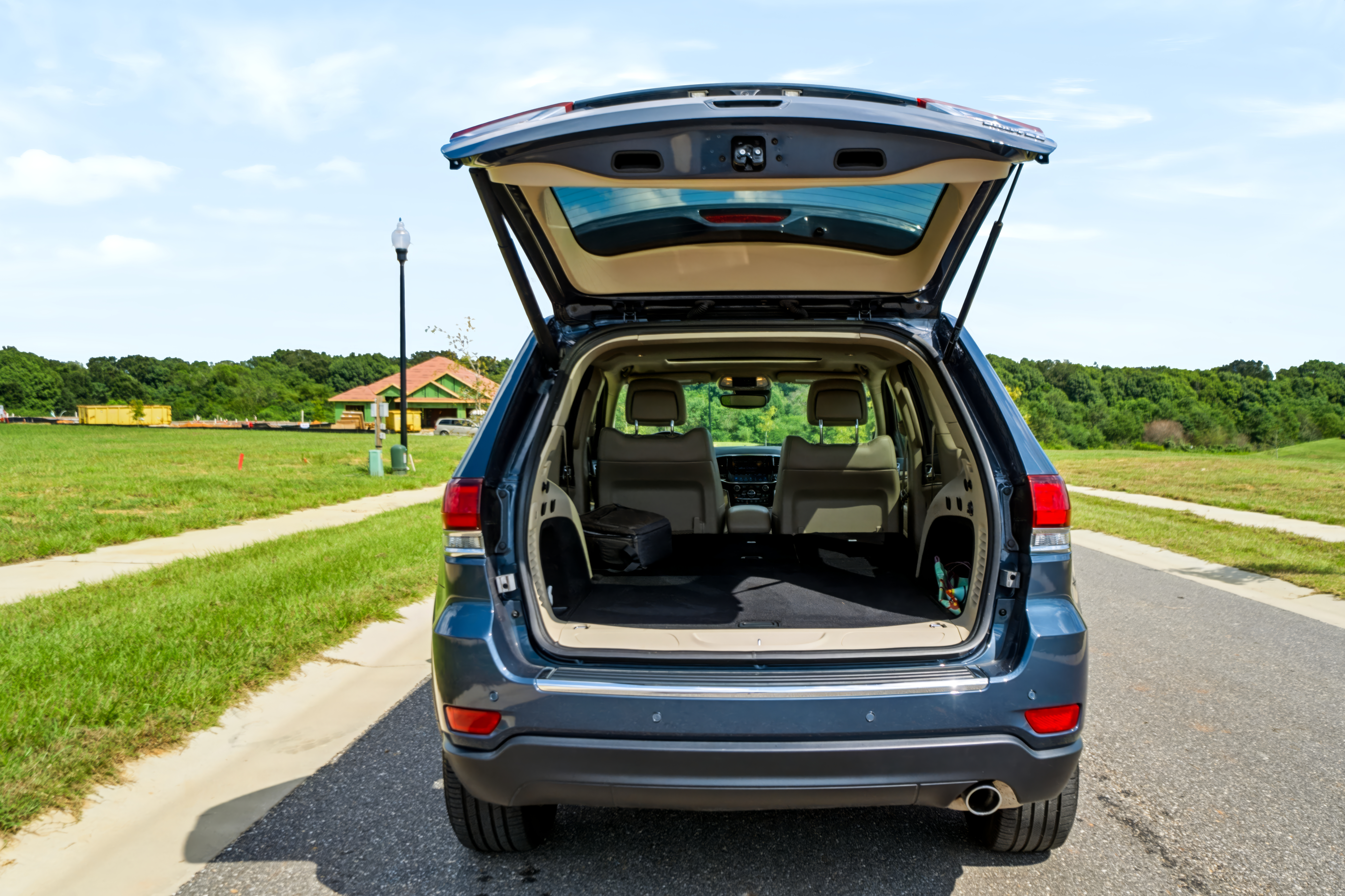 Used 2021 Jeep Grand Cherokee Limited RWD image 12