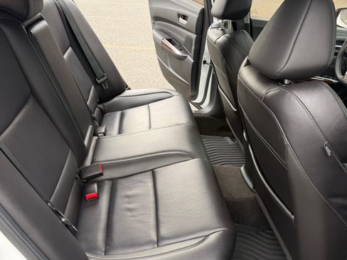 Used 2015 Acura TLX V6 SH-AWD w/ Technology Pkg image 30