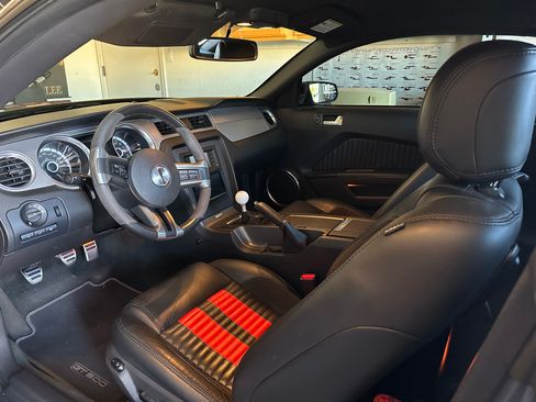 Used 2014 Ford Mustang Shelby GT500 w/ Equipment Group 821A image 15