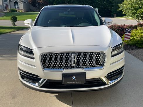 Used 2019 Lincoln Nautilus Reserve w/ Cargo Utility Package AWD/4WD image 9