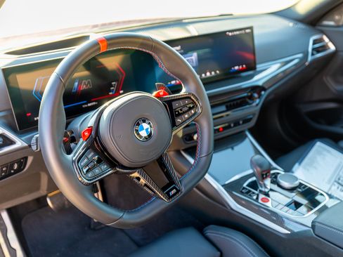 Used 2025 BMW M2 w/ Lighting Package image 10