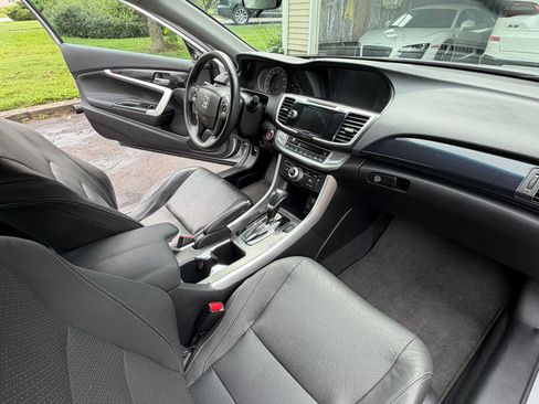 Used 2013 Honda Accord EX-L image 18