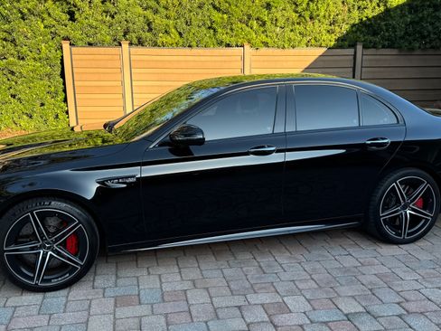Used 2021 Mercedes-Benz E 63 AMG S image 1