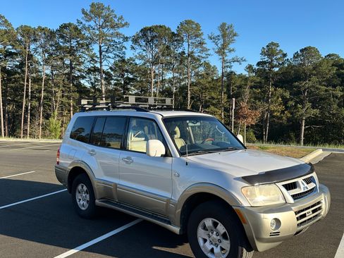 Used 2003 Mitsubishi Montero Limited image 6
