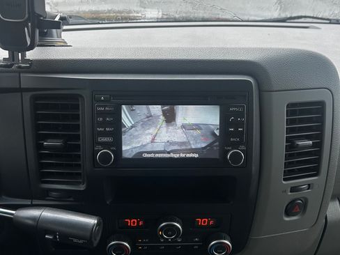 Used 2016 Nissan NV 3500 SL image 13