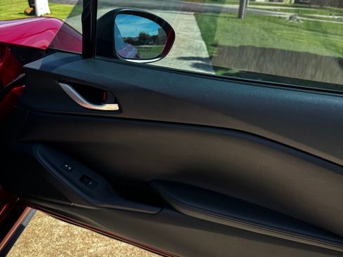 Used 2016 MAZDA MX-5 Miata Sport RWD image 14