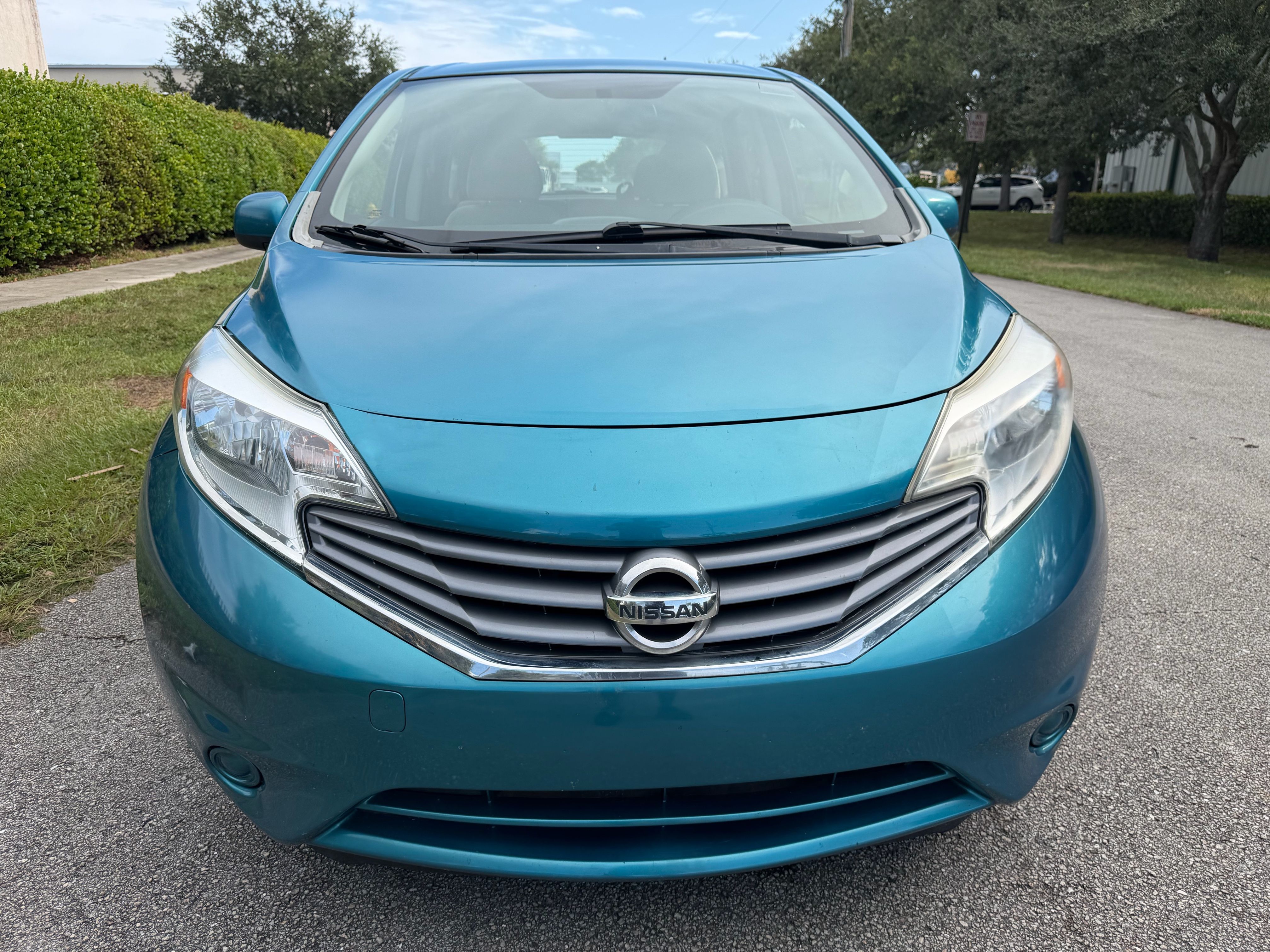 Used 2014 Nissan Versa Note SV FWD image 4