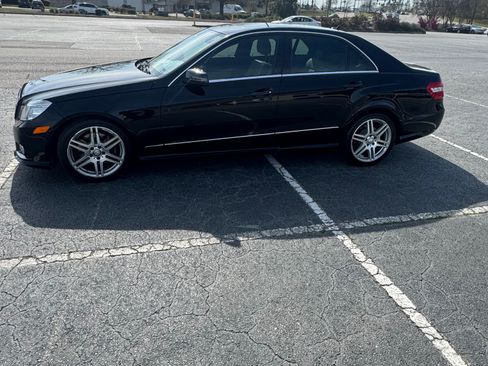 Used 2010 Mercedes-Benz E 350 Sedan image 12
