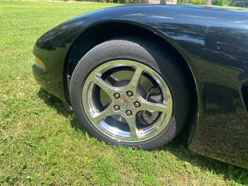 Used 2003 Chevrolet Corvette Convertible 2D w/ Preferred Equipment Group1 image 10