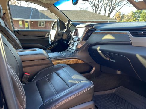 Used 2017 GMC Yukon Denali w/ Open Road Package image 22
