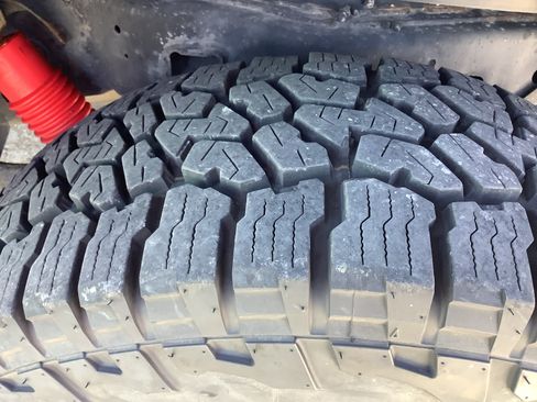 Used 2020 Jeep Gladiator Sport w/ Quick Order Package 24S image 16