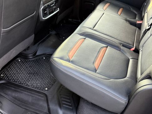 Used 2021 GMC Sierra 3500 AT4 w/ AT4 Premium Plus Package image 11