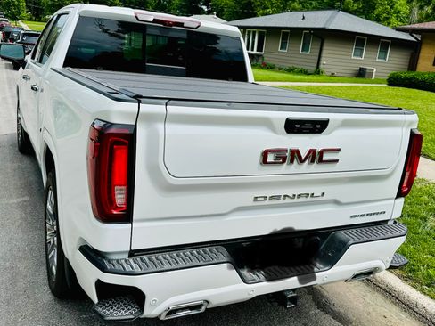 Used 2024 GMC Sierra 1500 Denali AWD/4WD image 10