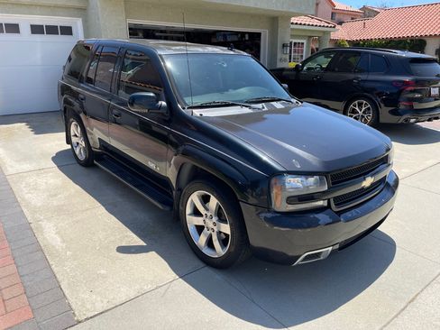 Used 2008 Chevrolet TrailBlazer SS w/ Sun And 6-Disc Cd Package AWD/4WD image 9