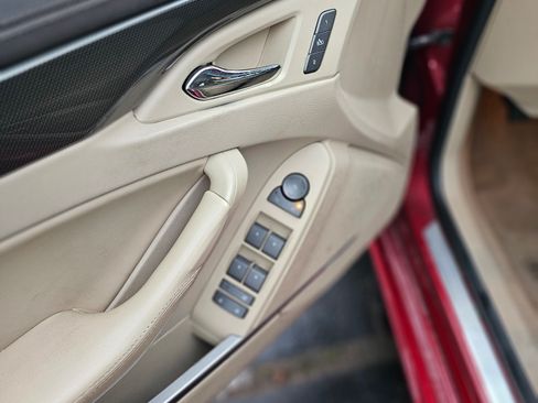 Used 2010 Cadillac CTS Performance image 2