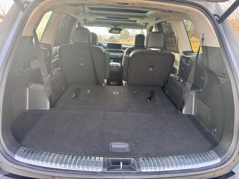 Used 2022 Kia Telluride SX w/ SX Prestige Package image 18