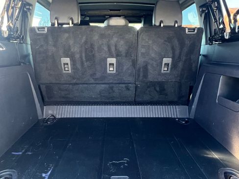 Used 2022 Ford Bronco Black Diamond image 4