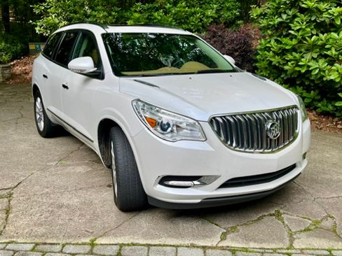 Used 2017 Buick Enclave Premium w/ Experience Buick Package FWD image 2