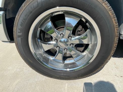 Used 2011 Ford F150 XLT w/ XLT Convenience Pkg image 12