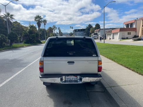 Used 2004 Toyota Tacoma PreRunner image 6