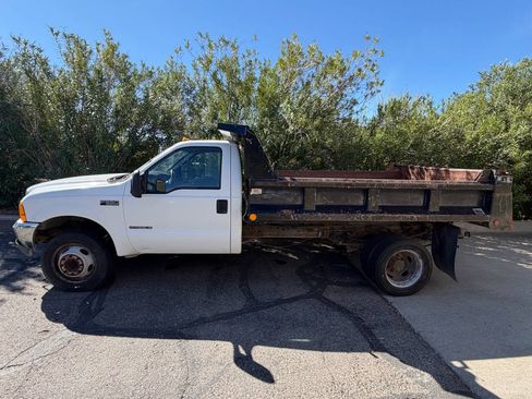 Used 2000 Ford F550 165 WB image 1