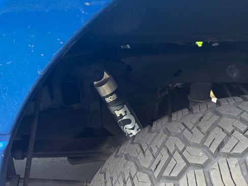 Used 2011 Ford F150 XLT w/ XLT Chrome Pkg image 9