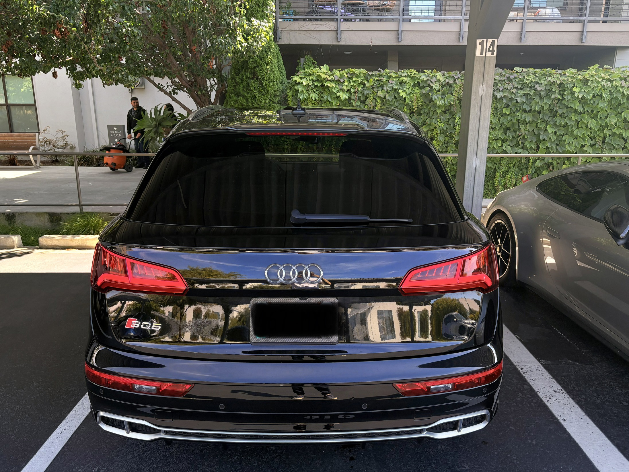 Used 2018 Audi SQ5 Prestige w/ Prestige Package AWD/4WD image 10