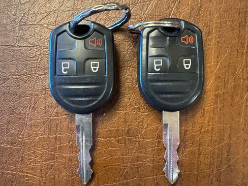 Used 2013 Ford Edge Limited image 26