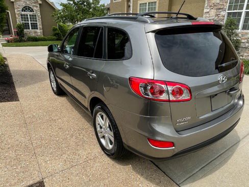 Used 2011 Hyundai Santa Fe SE AWD/4WD image 5