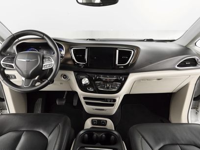 Used 2017 Chrysler Pacifica Touring-L