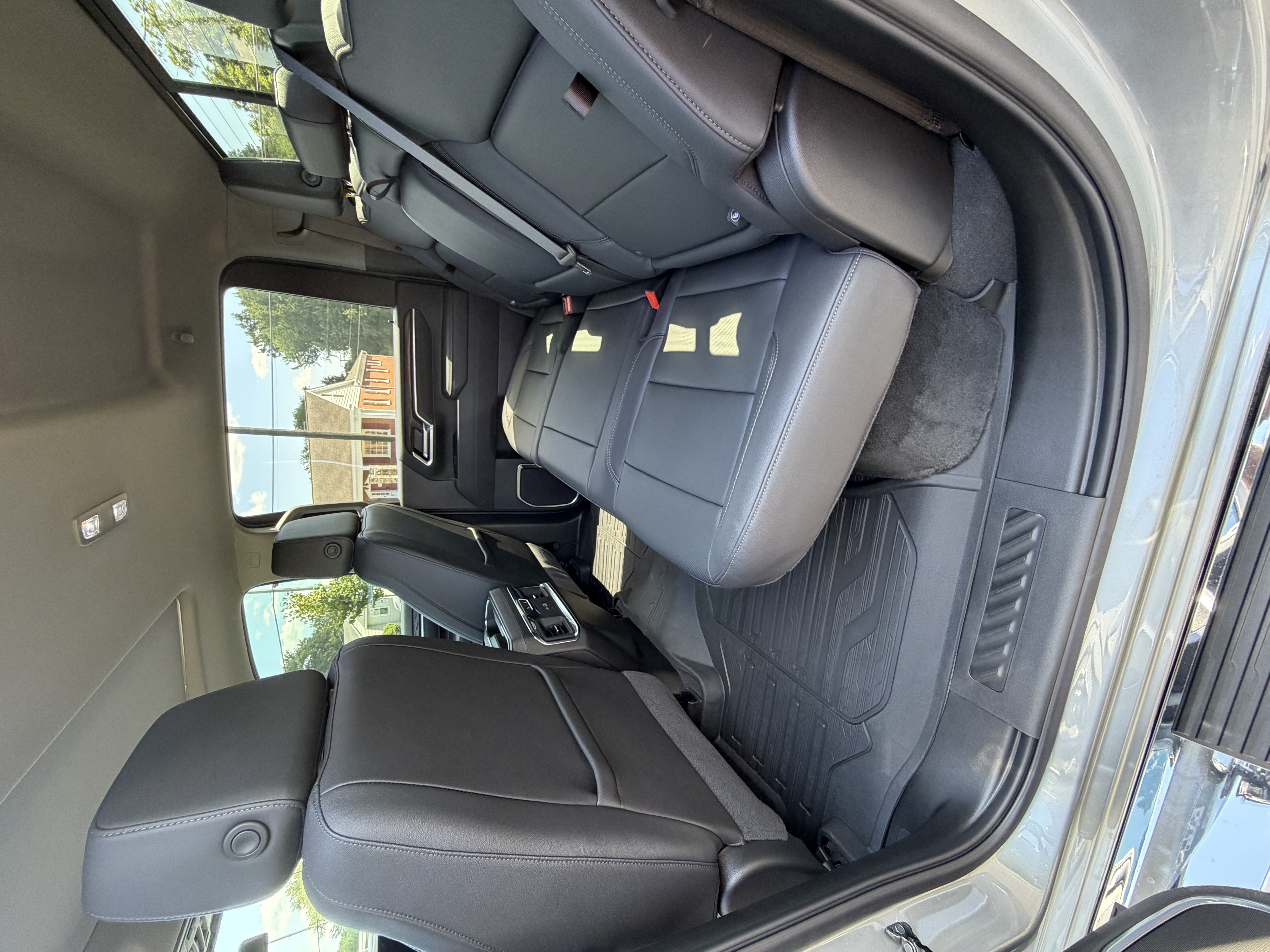 Used 2025 GMC Sierra 2500 SLT w/ SLT Premium Package AWD/4WD image 14